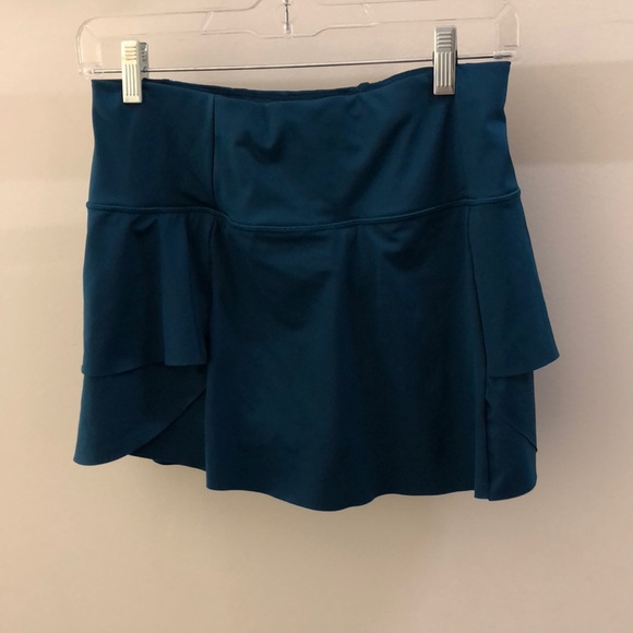 Athleta Dresses & Skirts - Athleta green skirt, sz xs, 68138 Athleta Dresses & Skirts - Athleta green skirt, sz xs, 68138